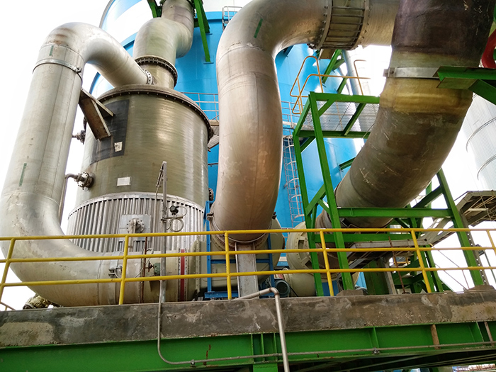 越南某电子厂酸碱废气处理塔安装现场（离心风机,环保风机）