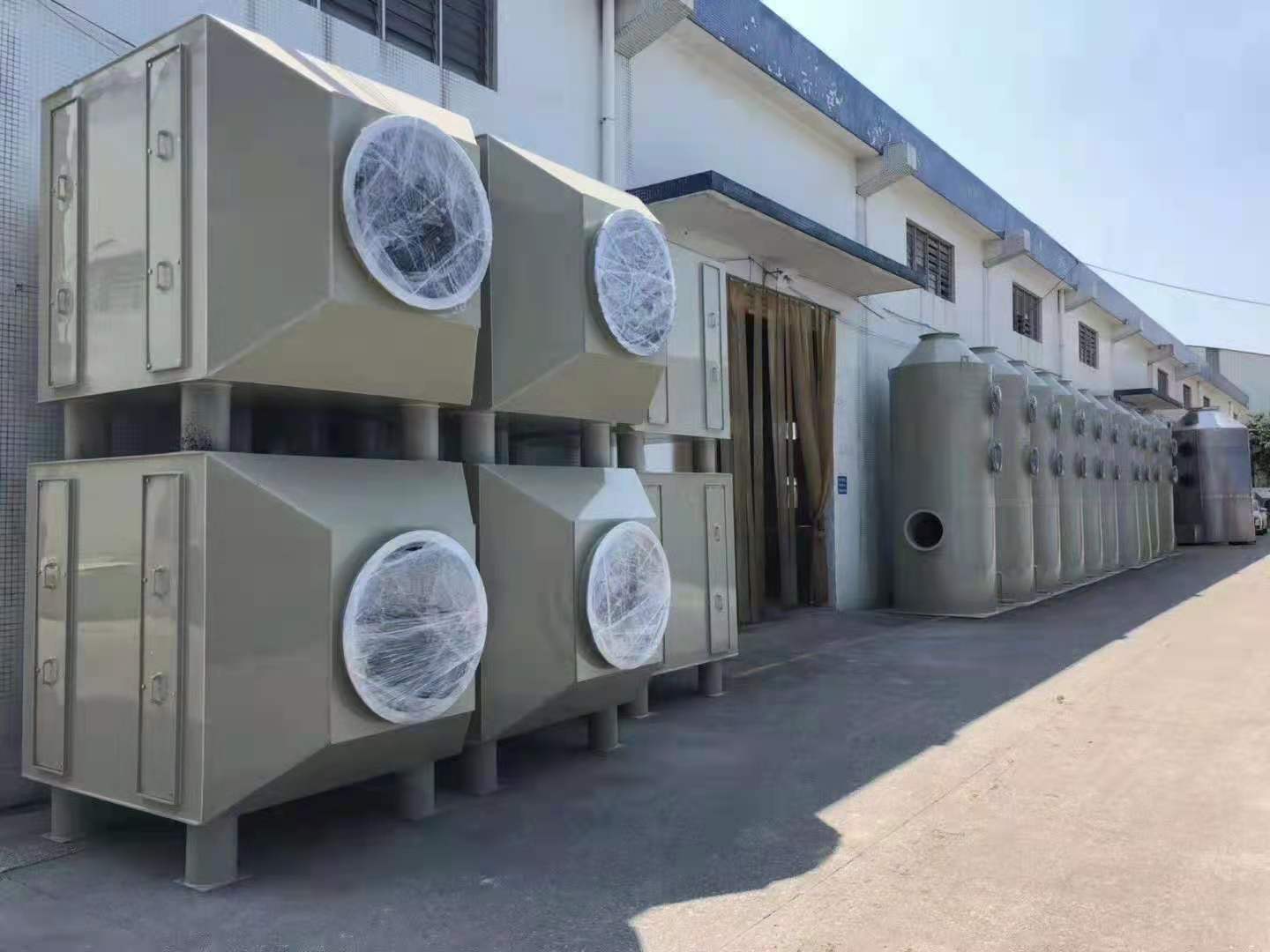 厦门某电镀五金厂废气处理设备（离心风机，环保风机，防腐风机，玻璃钢风机）